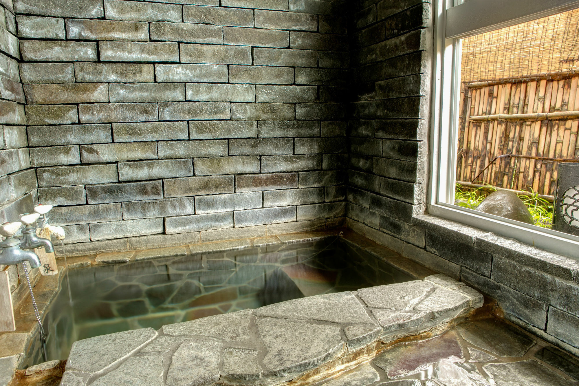 Yugawara-Onsen Manyoso Hotel Exterior photo